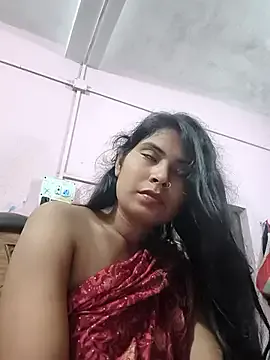 petiteluluxx – webcam model profile photo Image 16