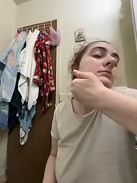 lalilamassu1 – webcam model profile photo Image 2