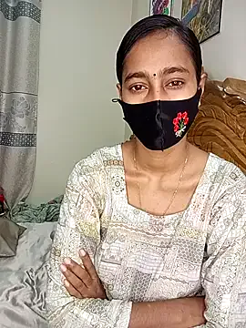 L_Sofia – webcam model profile photo Image 10