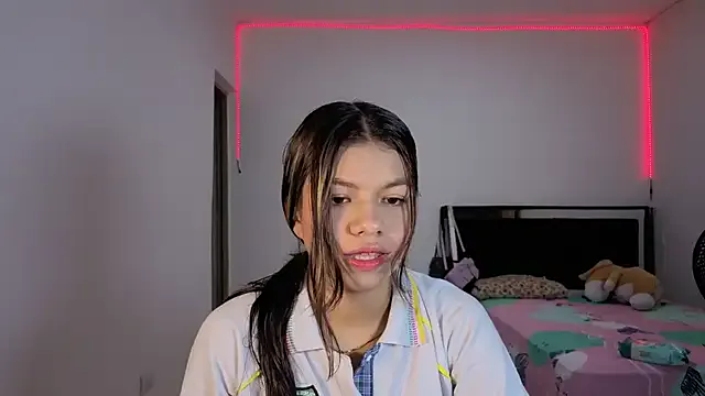 milash_velvet – webcam model profile photo Image 11