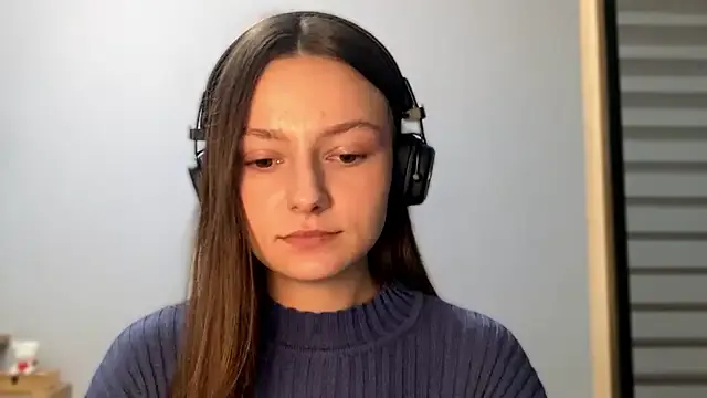 mc-Olivia – webcam model profile photo Image 5