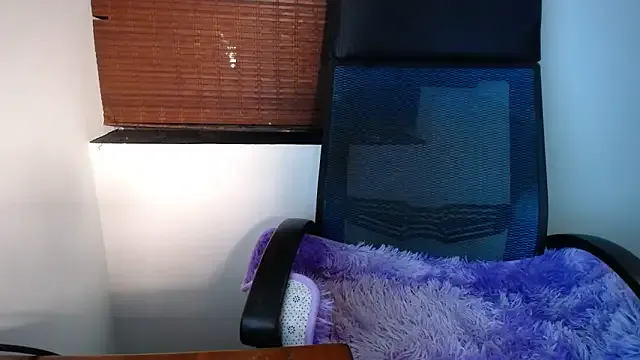 DoriDeluxe66 – webcam model profile photo Image 3