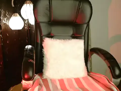 ThroatGoatTV – webcam model profile photo Image 9