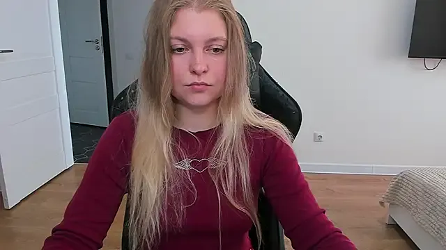nina_b1um – webcam model profile photo Image 9