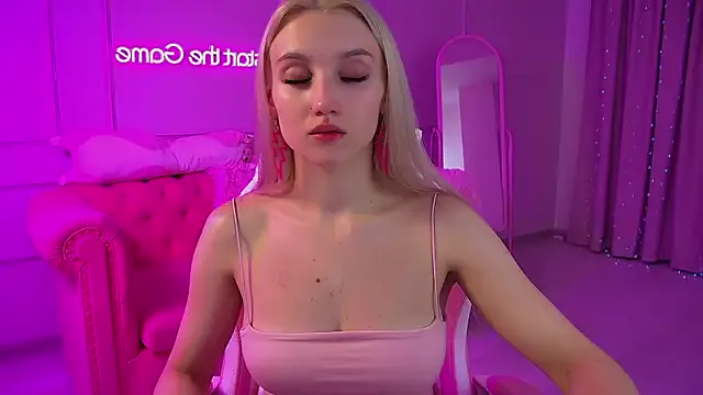 RuslanaXX – webcam model profile photo Image 4