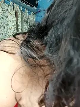 Sandhya_77 – webcam model profile photo Image 4