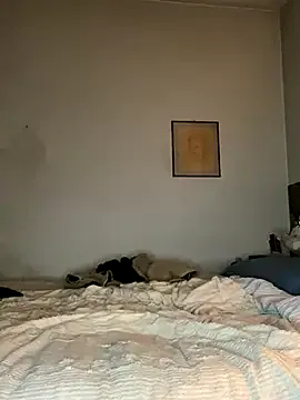 mc-Olivia – webcam model profile photo Image 2