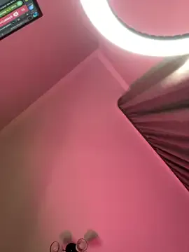 Cute-Simmi69 – webcam model profile photo Image 6