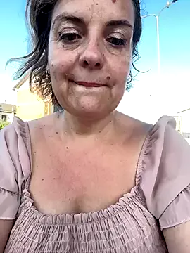 evymiuu – webcam model profile photo Image 7