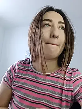 alana15 – webcam model profile photo Image 13