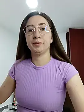 alana15 – webcam model profile photo Image 2