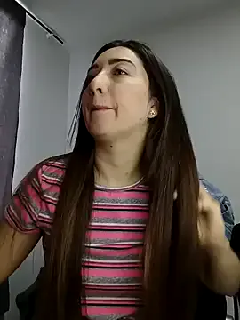 alana15 – webcam model profile photo Image 9