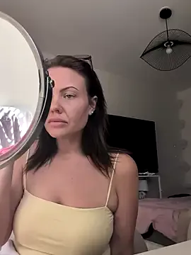 LadyPeanut – webcam model profile photo Image 9