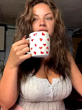 newMichelle – webcam model profile photo Image 4