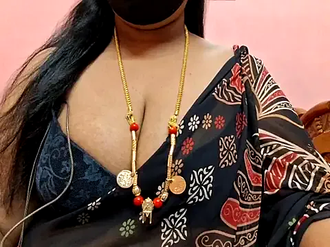_milani_ – webcam model profile photo Image 3