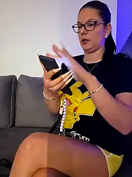 PumaShyXD – webcam model profile photo Image 10