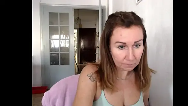 isabella_dmar – webcam model profile photo Image 12