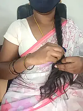 Tamil-hotwife Image 15