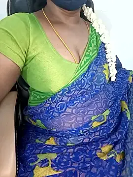 Tamil-hotwife Image 17