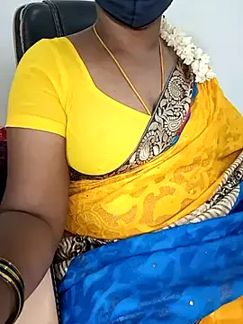 Tamil-hotwife Image 18