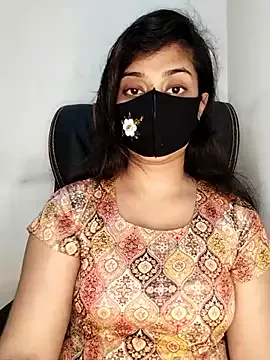 TrenaAnne – webcam model profile photo Image 18