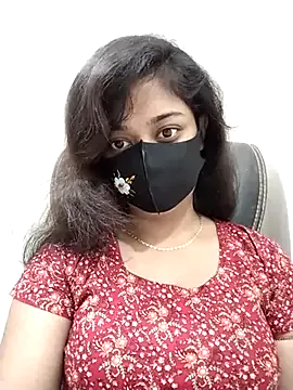 TrenaAnne – webcam model profile photo Image 19