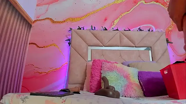 kathariine – webcam model profile photo Image 14