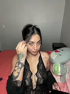 MaribelRiver – webcam model profile photo Image 13