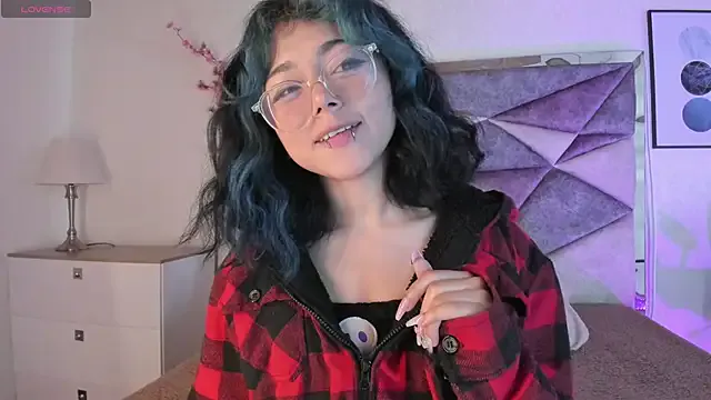 V-Hot-Sweti – webcam model profile photo Image 7