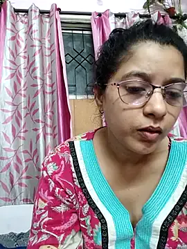 Cute-Simmi69 – webcam model profile photo Image 3