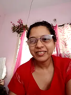 Cute-Simmi69 – webcam model profile photo Image 4