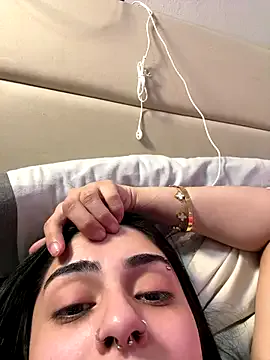 London-baibi – webcam model profile photo Image 13