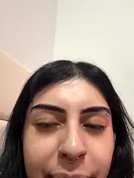 London-baibi – webcam model profile photo Image 17