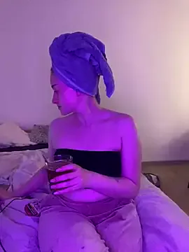 Tijara-im-Pyjama Image 14