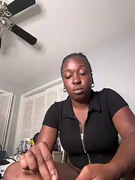 isisxoxx – webcam model profile photo Image 17