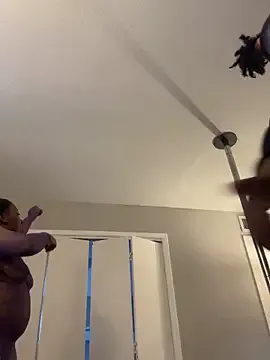 isisxoxx – webcam model profile photo Image 3