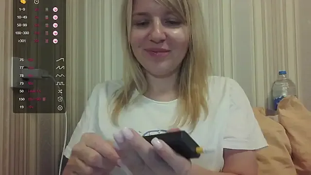 pinkadele – webcam model profile photo Image 15