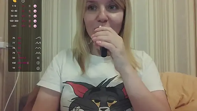 pinkadele – webcam model profile photo Image 17