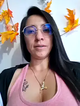 Alirawrz – webcam model profile photo Image 14