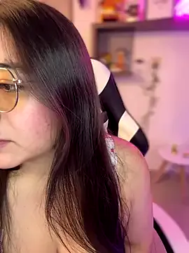 royalgirls_x – webcam model profile photo Image 2