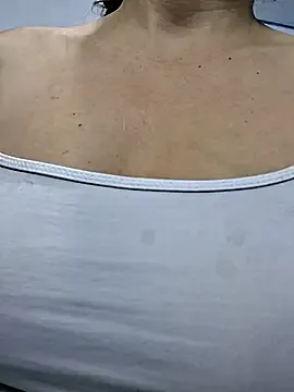 emiilycampbell – webcam model profile photo Image 12