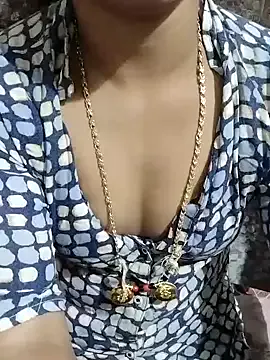 Alirawrz – webcam model profile photo Image 4