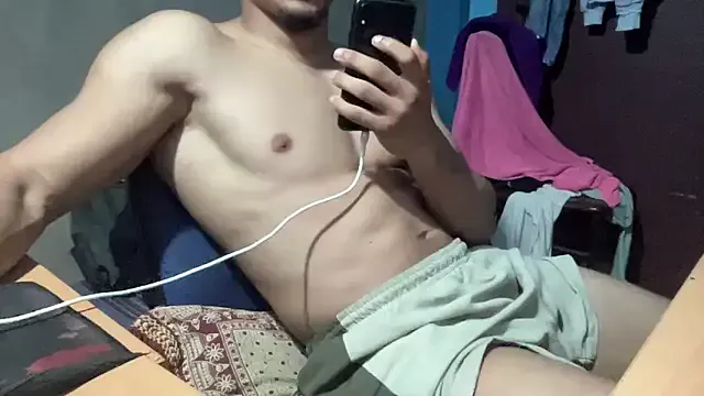 lalilamassu1 – webcam model profile photo Image 17