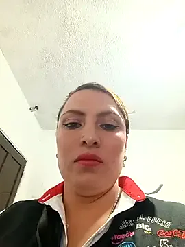 Tatoo_girl – webcam model profile photo Image 4