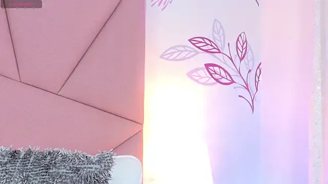 yourownermayla – webcam model profile photo Image 10