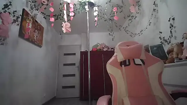 Almmaxxxx – webcam model profile photo Image 18