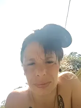 honey_sunshine – webcam model profile photo Image 2