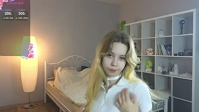 RosieCheeks_ – webcam model profile photo Image 3