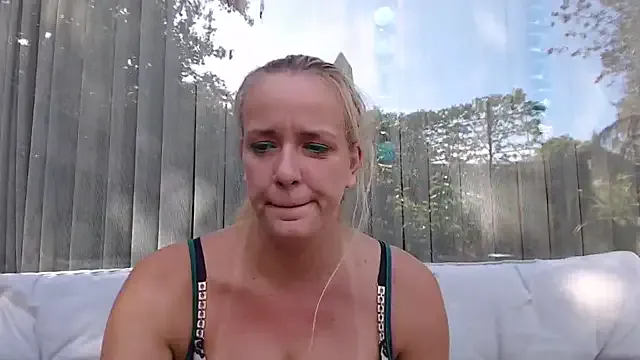 sweetmuslim01 – webcam model profile photo Image 12