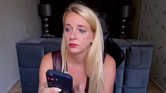 sweetmuslim01 – webcam model profile photo Image 9